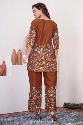 Brown cotton blend embroidered kurta sets