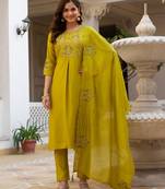 Lime green silk blend embroidered kurta sets