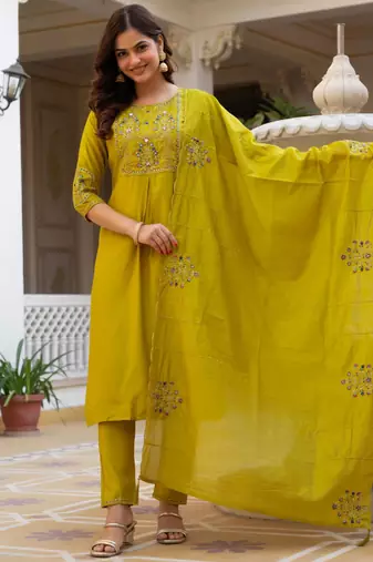 Lime green silk blend embroidered kurta sets