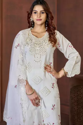 White viscose embroidered kurta sets