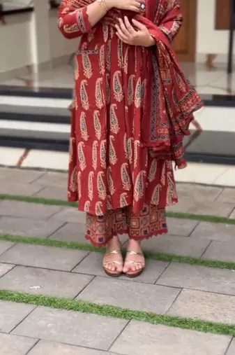 Brown cotton blend printed kurta sets