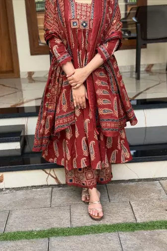 Brown cotton blend printed kurta sets
