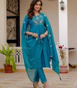 Blue silk blend embroidered kurta sets