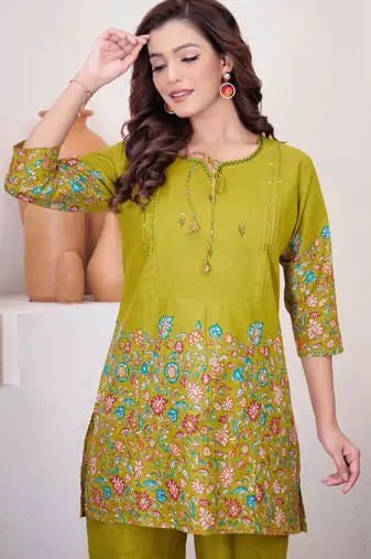 Lime green cotton blend embroidered kurta sets