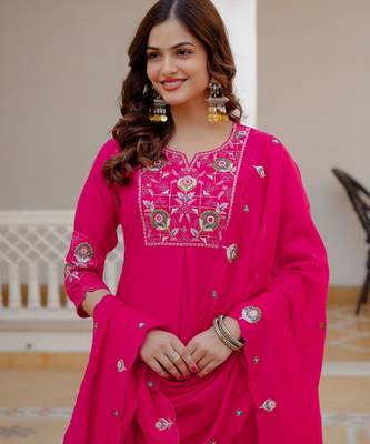Pink silk blend embroidered kurta sets 4