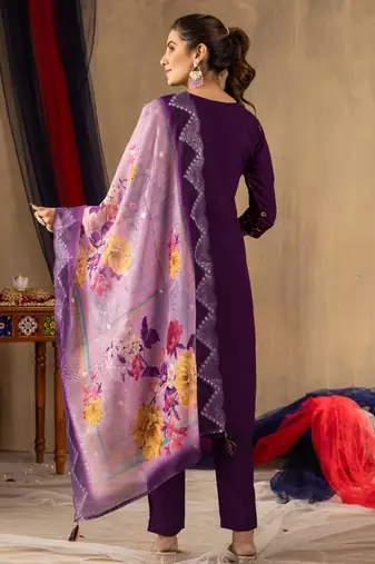 Purple silk blend embroidered kurta sets