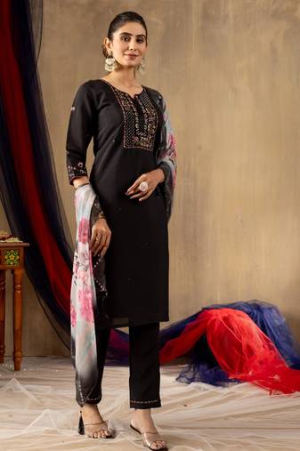 Black silk blend embroidered kurta sets