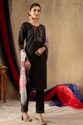 Black silk blend embroidered kurta sets