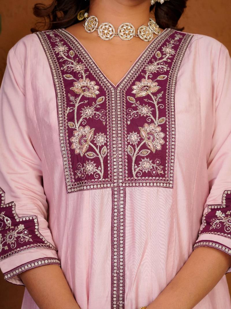 Lavender silk blend embroidered kurta sets