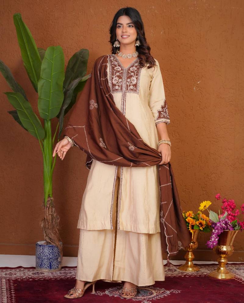 Beige silk blend embroidered kurta sets