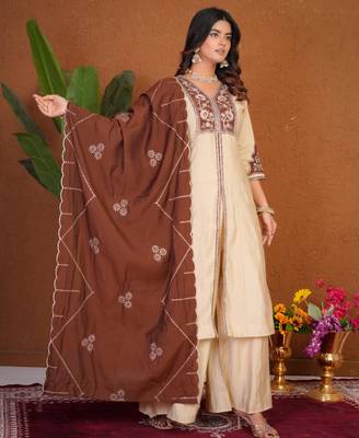 Beige silk blend embroidered kurta sets 2