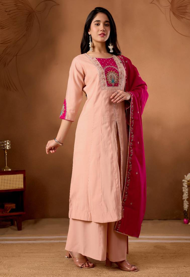 Peach silk blend embroidered kurta sets