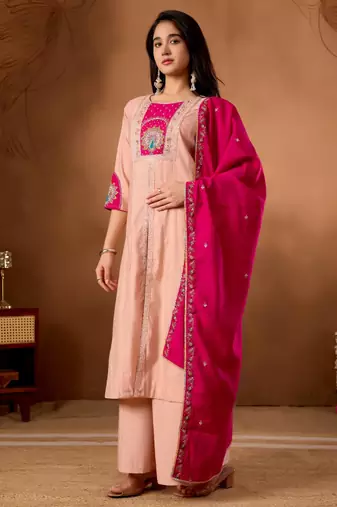Peach silk blend embroidered kurta sets