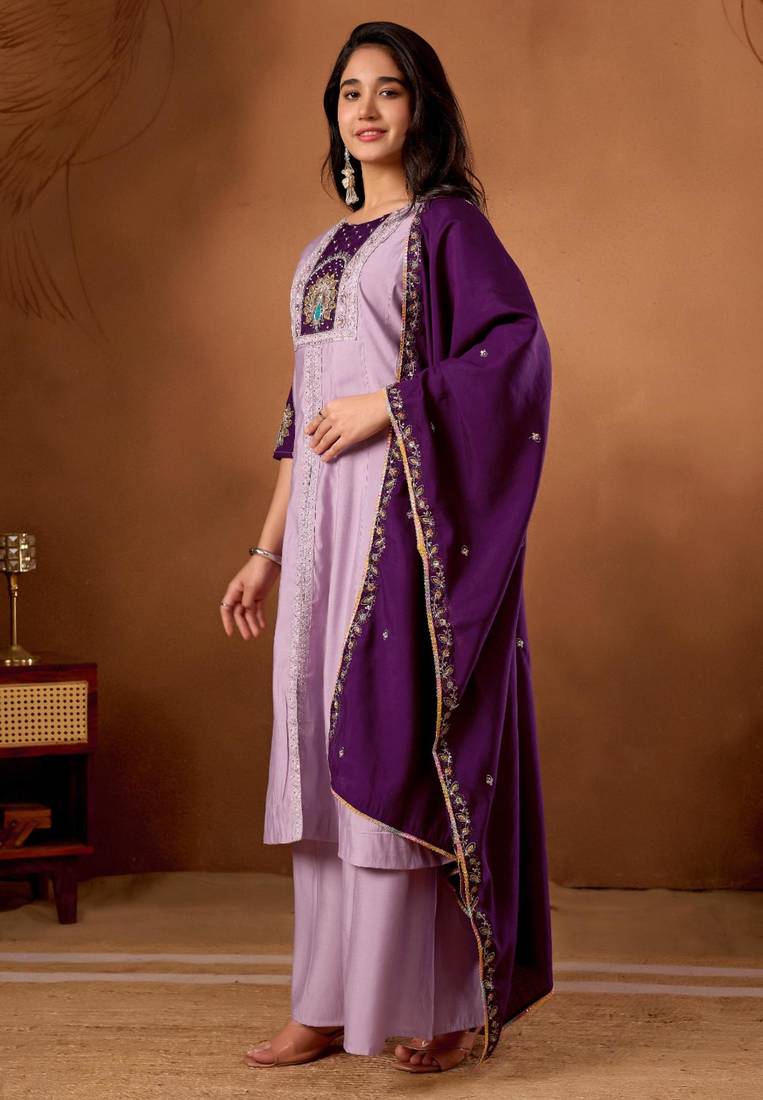 Lavender silk blend embroidered kurta sets
