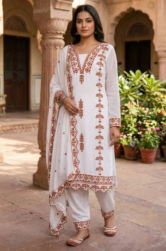 White georgette embroidered kurta sets