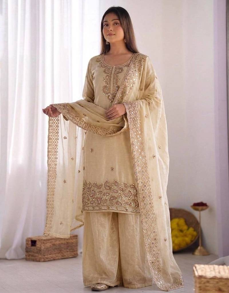 Womens new trendy stylish  embroidery beads work kurta set
