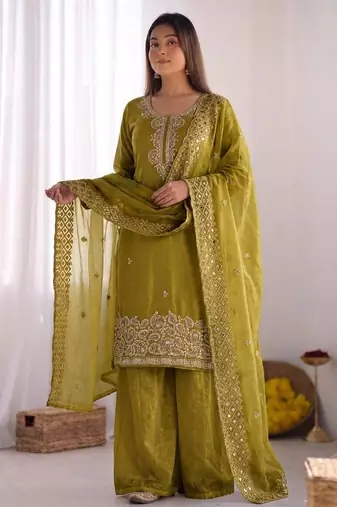 Womens new trendy stylish  embroidery beads work kurta set