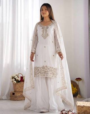 stylish embroidery beads work kurta set 2