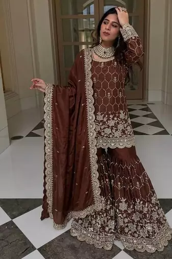 New trendy latest designer embroidery kurta set