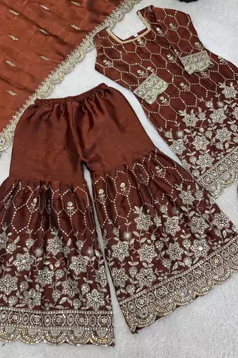 New trendy latest designer embroidery kurta set