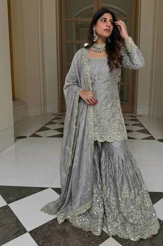 New trendy latest designer embroidery kurta set