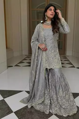 New trendy latest designer embroidery kurta set