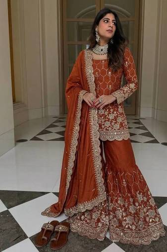 New trendy latest designer embroidery kurta set
