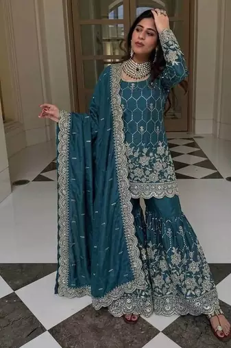New trendy latest designer embroidery kurta set