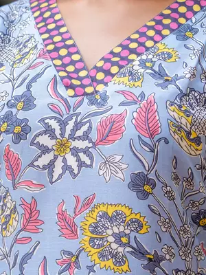 Floral printed  cotton v neck kurta trouser and dupatta set 4
