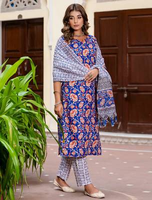 Floral printed  cotton round neck kurta trouser and dupatta set 3