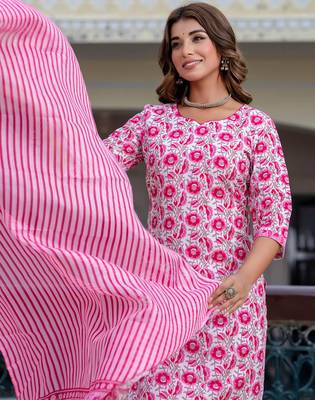 Floral printed  cotton round neck kurta trouser and dupatta set 3