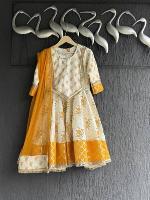 Off white marigold printed cotton silk anarkali set 4