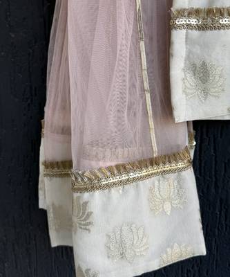 Off white embroidered cotton silk kurti set 2