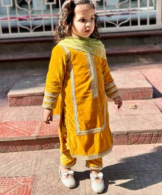 Mustard yellow embroidered velvet kurti set 2