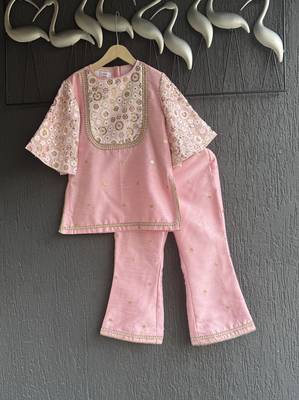 Baby pink embroidered silk kurti set 4