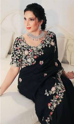 Black Designer Fancy Floral Embroidered Border Saree 3