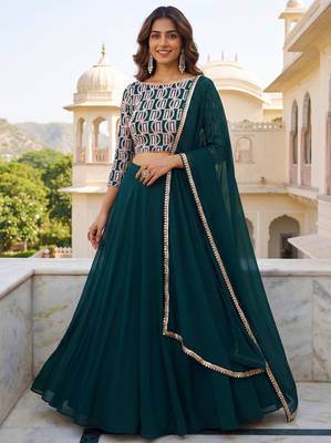 green georgette plain lehenga choli with dupatta 2