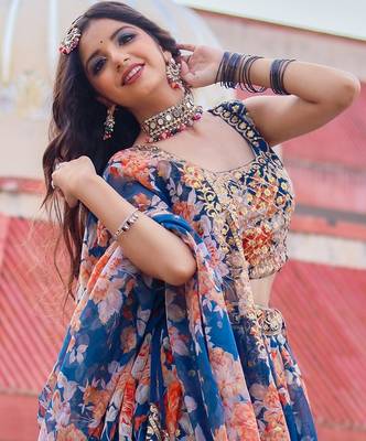 blue organza embroidered lehenga choli with dupatta 4