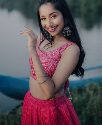 pink organza embroidered lehenga choli with dupatta 4