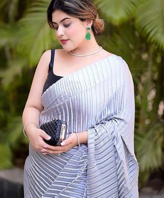 grey ombre chinnon saree with unstitched blouse 3