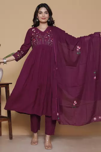 maroon rayon embroidered kurta sets