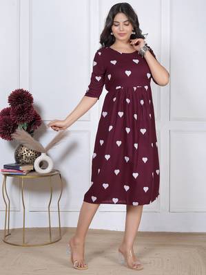 Women   s maroon heart print casual, Office & Party wear knee length dress for women 3