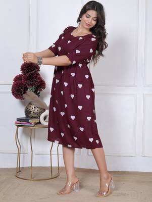 Women   s maroon heart print casual, Office & Party wear knee length dress for women 4