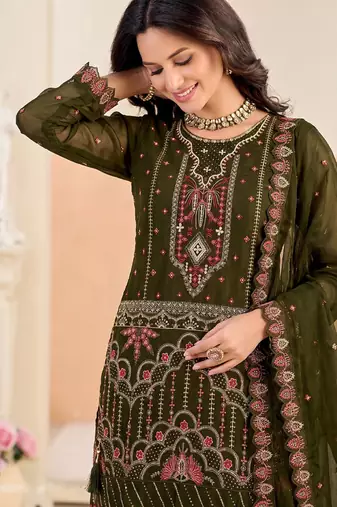 Mahendi pakistani crunchy silk heavy salwar kameez for women