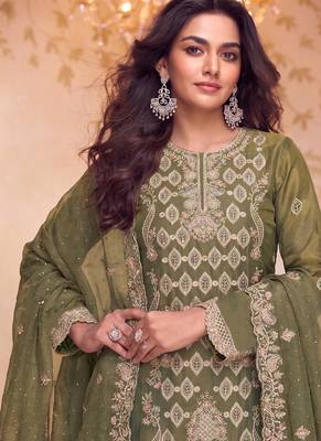 Heavy embroidery worked two ton moss silk parrot green suit for women 2
