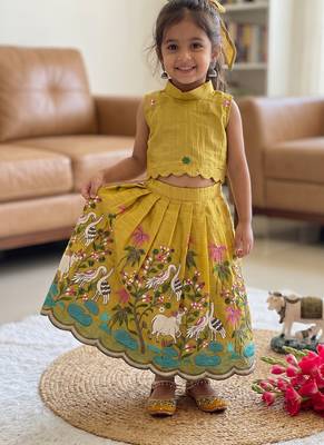  kids vibrant yellow pichwai embroidered lehenga choli set 2