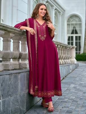 Floral embroidered silk v neck kurta trouser & dupatta set 1