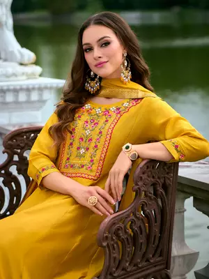 Floral embroidered silk v neck kurta trouser & dupatta set 2