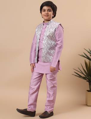 Boys lilac cotton silk kurta pyjama set with geometric jacquard jacket 4