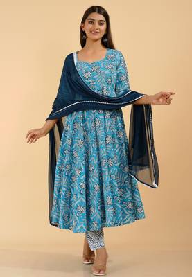 Floral ethnic handprinted rayon floral printed designer indian suit set kurti pant & dupatta set 3